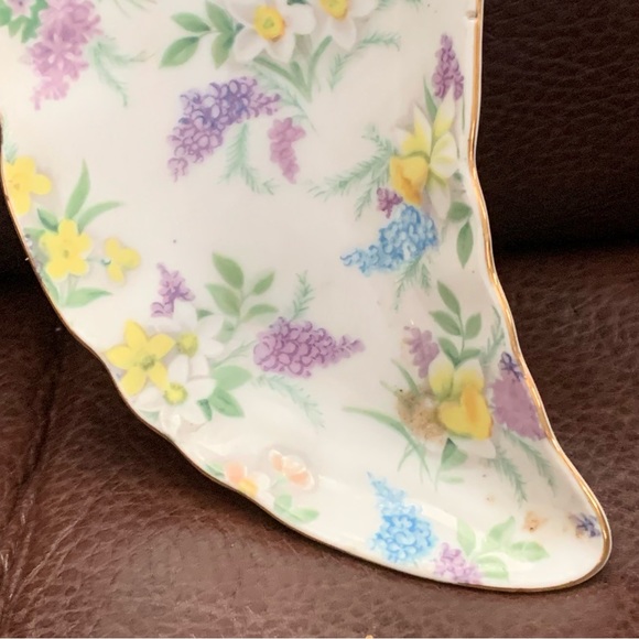 Lefton Lilac Chintz Moon Shaped Bone Dish - Picture 4 of 12